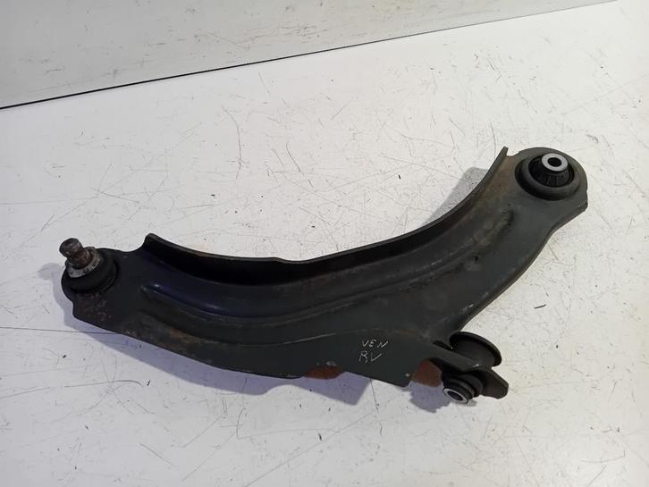 DRAAGARM RECHTS VOOR Renault Clio IV (5R) (01-2012/08-2021), Auto-onderdelen, Ophanging en Onderstel, Renault, Gebruikt