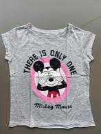 T-shirt gris clair H&M Mickey 134-140, Enfants & Bébés, Comme neuf, Fille, Chemise ou À manches longues, Enlèvement ou Envoi