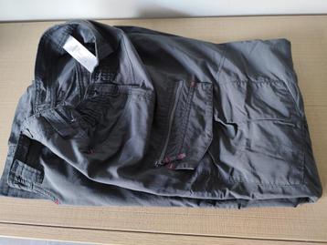 Wandelbroek Quechua, maat 46 beschikbaar voor biedingen