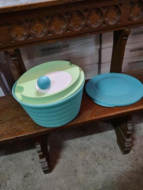 TUPPERWARE slazwierder met bijhorende deksel(s), Huis en Inrichting, Keuken | Tupperware, Zo goed als nieuw, Blauw, Groen, Ophalen of Verzenden