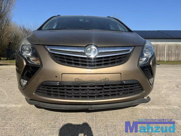 OPEL ZAFIRA C Bruin 41E voorbumper 2012-2017, Auto-onderdelen, Carrosserie, Bumper, Opel, Voor, Gebruikt