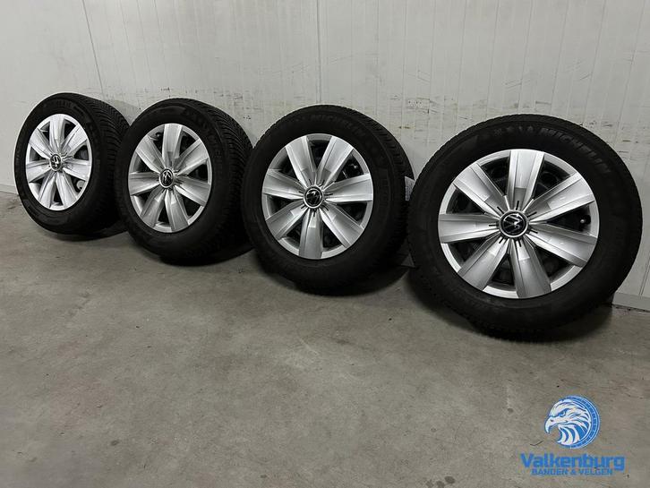 8mm! Originele Audi Q2 VW T-Roc Passat Skoda Karoq 16 inch s, Auto-onderdelen, Banden en Velgen, Banden en Velgen, Winterbanden