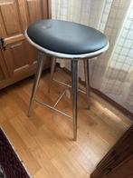lederen barkruk op stained steel poten / h. 74 cm, Ophalen, 60 tot 90 cm, Zo goed als nieuw, Metaal
