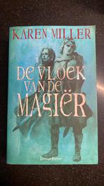 Karen Miller - De vloek van de magier, Karen Miller, Ophalen of Verzenden, Zo goed als nieuw