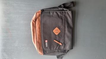 Enrico Benetti schoudertas / laptoptas beschikbaar voor biedingen