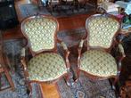 Twee Louis XV chairs met armleuningen, Antiek en Kunst, Antiek | Meubels | Stoelen en Sofa's, Ophalen