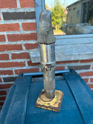 Vintage tacker / nagelschieter met cartouches -Tornado T6 beschikbaar voor biedingen