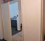 Een stevige en duurzame beige kast met een hoogte van 200 cm, Huis en Inrichting, Ophalen of Verzenden