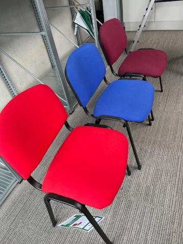 Stoelen 3 st. beschikbaar voor biedingen