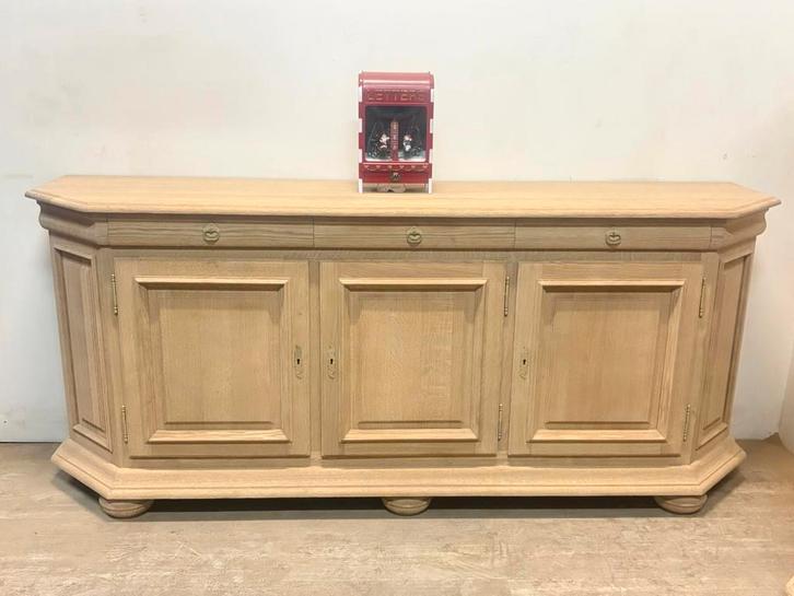 🎀 EIKENHOUTEN DRESSOIR — LOUIS-PHILIPPE STYLE — aerogommed, Huis en Inrichting, Kasten | Buffetkasten, Eikenhout, Ophalen