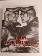 Boek Tom of Finland The Art of Pleasure erotica homoscene, Grafische vormgeving, Ophalen of Verzenden, Micha Ramakers, Zo goed als nieuw