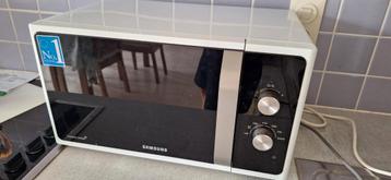 Microgolf oven Samsung  beschikbaar voor biedingen