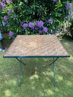 Tafeltje opplooibaar 75 cm x 75 cm hoogte 67 cm, Ophalen