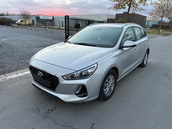 Hyundai i30 station benzine/pdc/gekeurd vvk, Auto's, Hyundai, Particulier, i30, ABS, Airbags, Airconditioning, Bluetooth, Boordcomputer