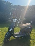 Vespa Piaggio zwart, Fietsen en Brommers, Scooters | Vespa, Ophalen, Gebruikt, Overige modellen, Klasse B (45 km/u)