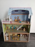 Houten poppenhuis, Ophalen, Zo goed als nieuw, Poppenhuis