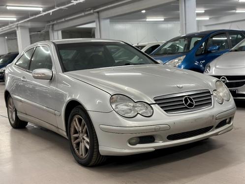 Mercedes C180 2.0 Benzine 2001 Zo Meenemen!, Auto's, Mercedes-Benz, Bedrijf, C-Klasse, Airconditioning, Cruise Control, Elektrische buitenspiegels