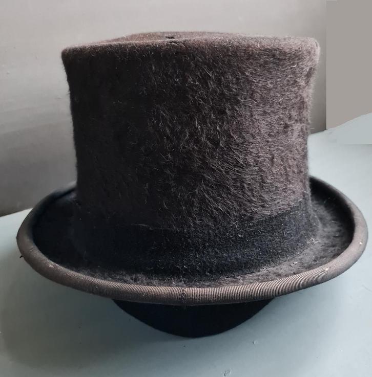 19de eeuws Brits tophat met houten vorm, Antiek en Kunst, Antiek | Kleding en Textiel, Dames, Heren, Ophalen of Verzenden