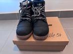 Chaussure enfant taille 34 excellent etat, Ophalen, Zo goed als nieuw, Schoenen