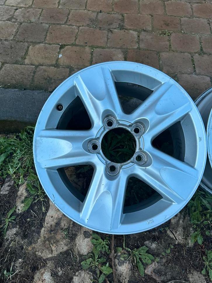 Originele Toyota Landcruiser100 Velgen in uitmuntende staat, Auto-onderdelen, Banden en Velgen, Velg(en), Ophalen