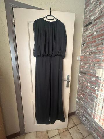 Jumpsuit  beschikbaar voor biedingen