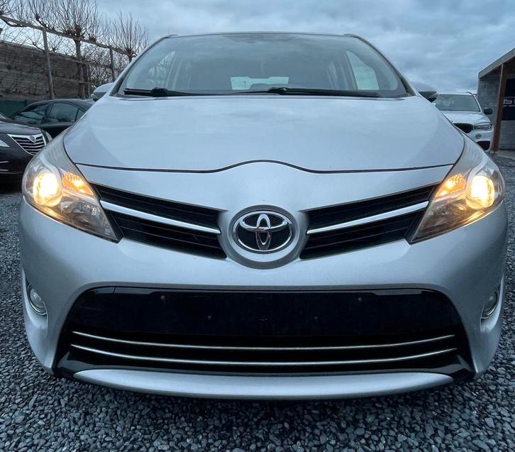 Toyota Verso 7 places super équipée, Auto's, Toyota, Bedrijf, Verso, ABS, Achteruitrijcamera, Adaptive Cruise Control, Airbags