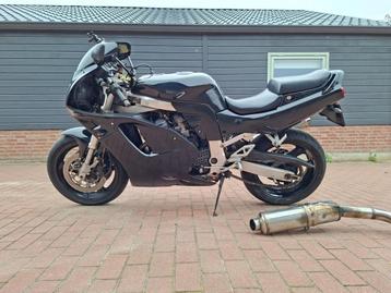 Suzuki GSX-R 750 1992 motor start met kenteken GSXR GSX R beschikbaar voor biedingen