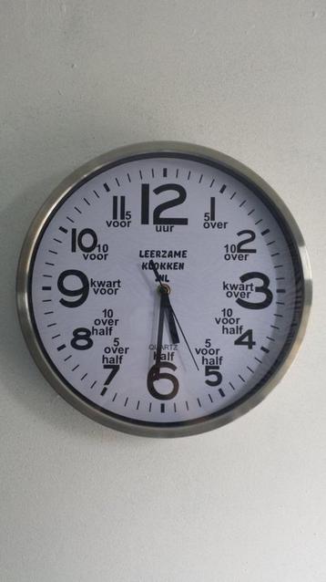 leerzame klok wit 30 cm beschikbaar voor biedingen