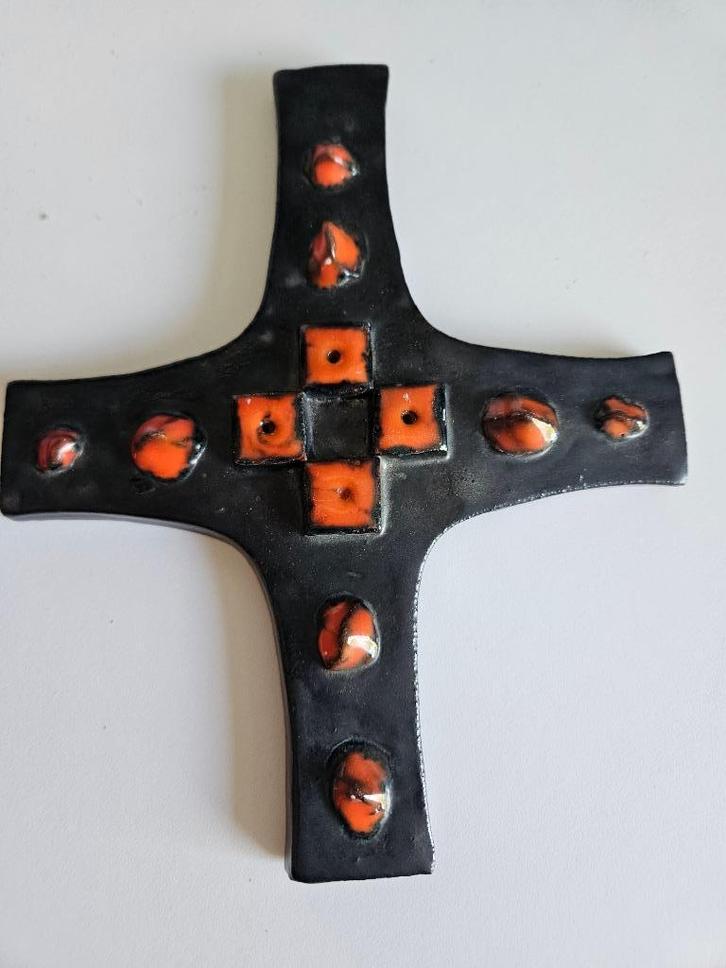 vintage keramiek kruisbeeld (2 verschillende), Verzamelen, Religie, Zo goed als nieuw, Christendom | Katholiek, Overige typen