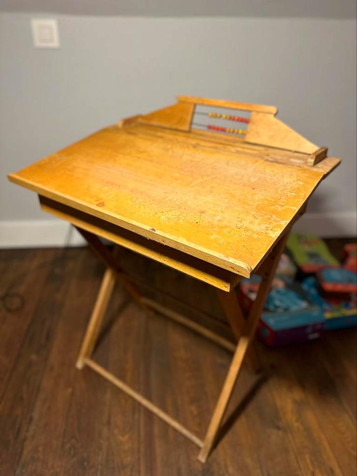 Unieke houten retro lessenaar opklapbaar en met telraam, Kinderen en Baby's, Kinderkamer | Tafels en Stoelen, Gebruikt, Ophalen