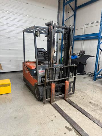 Toyota heftruck 7FBE18 met lader, Zakelijke goederen, Machines en Bouw | Heftrucks en Intern transport, Ophalen, Elektrisch, Heftruck