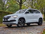 Skoda karoq SPORTLINE 1.5TSI | FULL OPTION | BTW, Automaat, Stof, 1498 cc, Wit