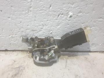 PORTIERSLOT RECHTS ACHTER Opel Omega B (25 / 26 / 27) beschikbaar voor biedingen
