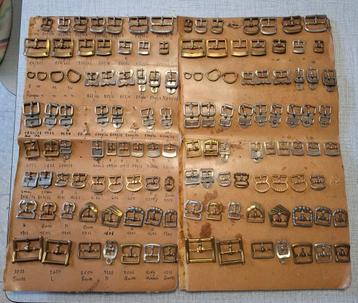 Retro gespen beschikbaar voor biedingen