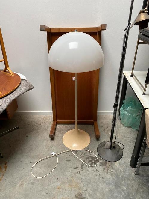 Vintage Louis Poulsen 'Panthella' Vloerlamp - Verner Panton, Maison & Meubles, Lampes | Lampadaires, Utilisé, 100 à 150 cm, Synthétique