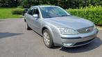 FORD MONDEO 1.8 BENZINE UIT 2005, Auto's, Ford, Voorwielaandrijving, 4 deurs, Stof, Zwart