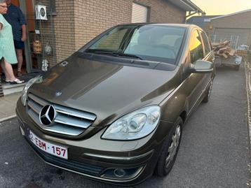 Mercedes B180d automaat met maar 124800km beschikbaar voor biedingen