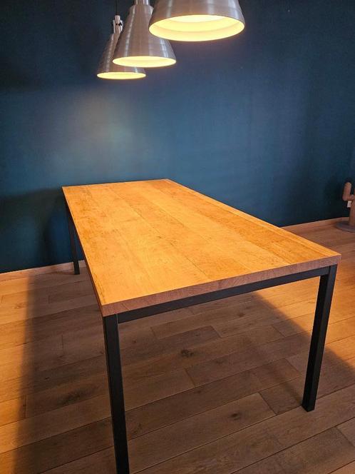 Eettafel met houtlook blad - 190 cm x 90 cm, Huis en Inrichting, Tafels | Eettafels, Zo goed als nieuw, 50 tot 100 cm, 150 tot 200 cm