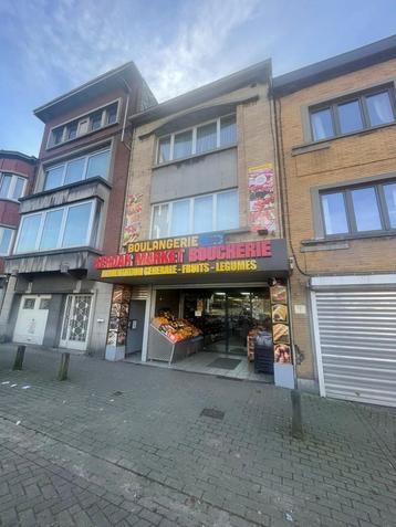 Handelspand + duplex appartement in Luik te koop beschikbaar voor biedingen