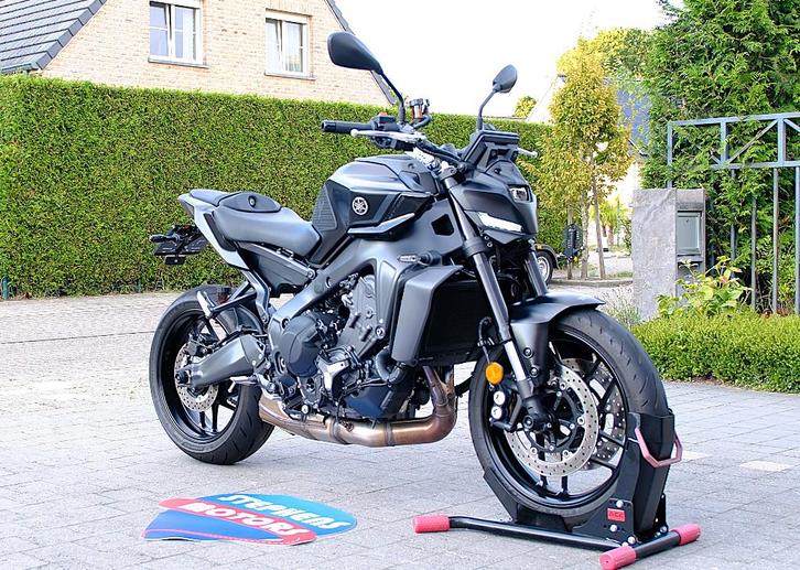 Yamaha MT 09 Tech noir, Motos, Motos | Yamaha, Entreprise, Naked bike, plus de 35 kW, 3 cylindres, Permis Moto A, ABS, Régulateur de vitesse