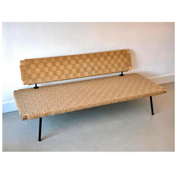 Prachtig Daybed Ilse Crawford voor Ikea met kussen, Huis en Inrichting, Zetels | Complete zithoeken, Zo goed als nieuw, Hout, Riet of Rotan