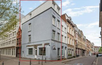 opbrengsteigendom met 4 studio's in Antwerpen beschikbaar voor biedingen