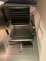 Design Bureaustoel met lage rugleuning, Huis en Inrichting, Bureaustoelen, Ophalen, Zwart, Zo goed als nieuw, Bureaustoel