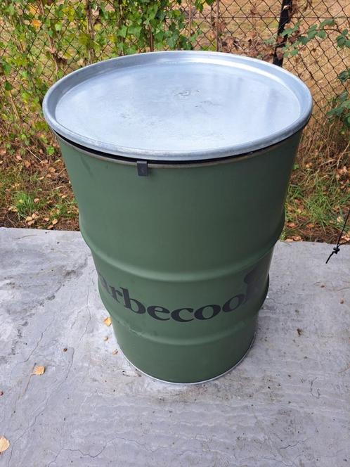 Barbecook Edson Army Green + hoes, Tuin en Terras, Houtskoolbarbecues, Gebruikt, Met accessoires, Ophalen of Verzenden