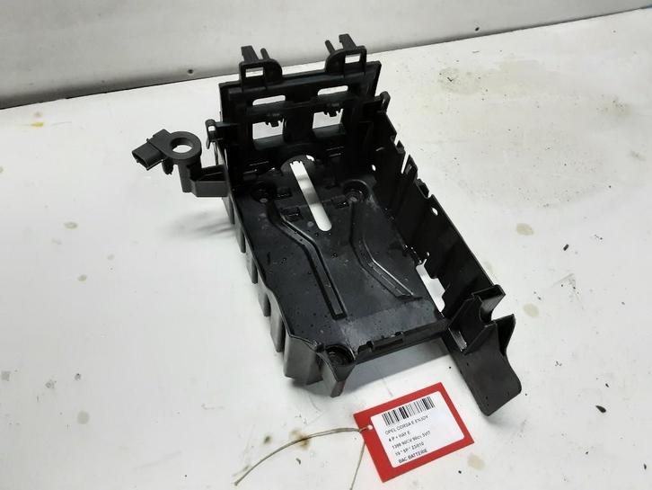 ACCUBAK Opel Corsa E (01-2014/06-2019), Auto-onderdelen, Accu's en Toebehoren, Opel, Gebruikt