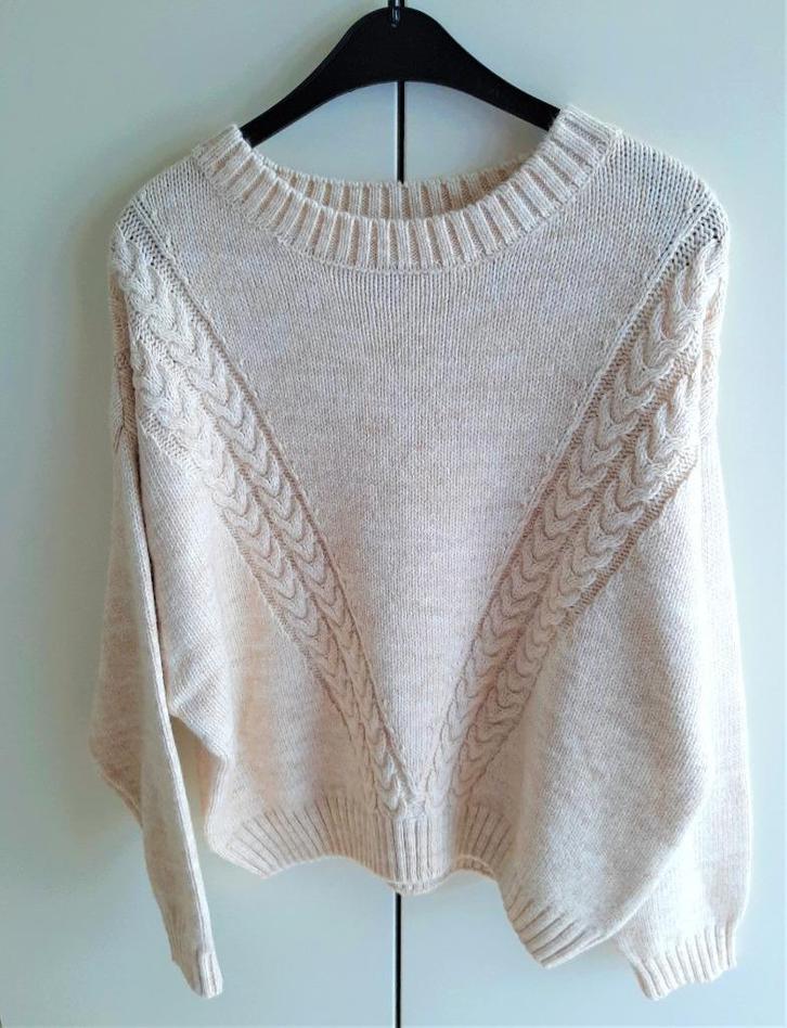 Te koop: Mooie ecru trui met kabels, M., Kleding | Dames, Truien en Vesten, Nieuw, Maat 38/40 (M), Wit, Ophalen