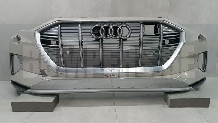 Bumper Audi E TRON Etron 4KE 18-22 4KE807437 Voorbumper HK17, Auto-onderdelen, Carrosserie, Bumper, Voor, Gebruikt, 6 maanden garantie