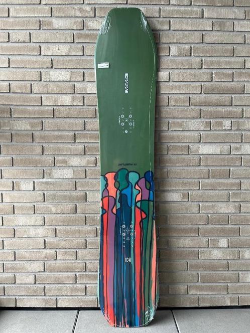 K2 Party Platter Unisex Snowboard 2024 Maat 157 - GLOEDNIEUW, Sport en Fitness, Snowboarden, Nieuw, Board, Ophalen