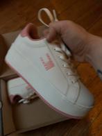 Sneakers tommy hilfiger neuve taille 38, Vêtements | Femmes, Chaussures, Neuf, Sneakers et Baskets, Enlèvement, Blanc