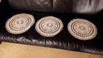 3 identieke gehaakte onderleggers diameter 35 cm (7), Ophalen of Verzenden, Nieuw, Haken
